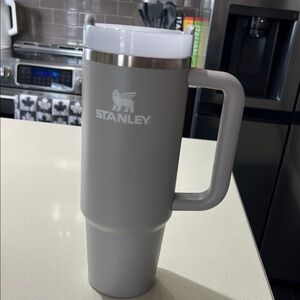 Stanley Gray Travel Mug with Handle